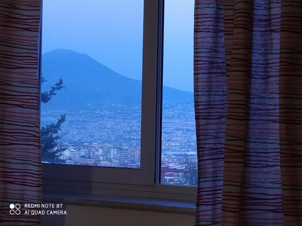 Una Nuova Luna Ai Camaldoli Neapel Exteriör bild
